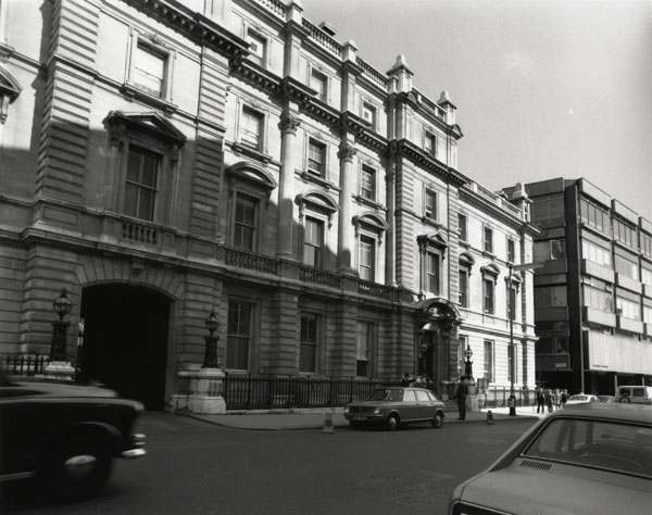 photograph of Bow Street POlice Station aggainst its modern neighbour, date unknown.