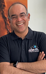 Dr Mahesh Anand