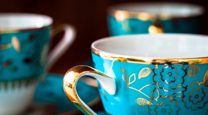 Image of blue teacups