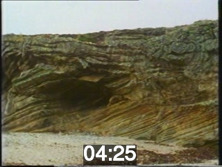 clicking on this image will launch a new video player window playing at this point (ie 4 minutes and 25 seconds) from the start of the video