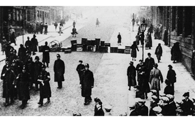 Police barricade near George Square, January 31, 1919. Wikimedia.